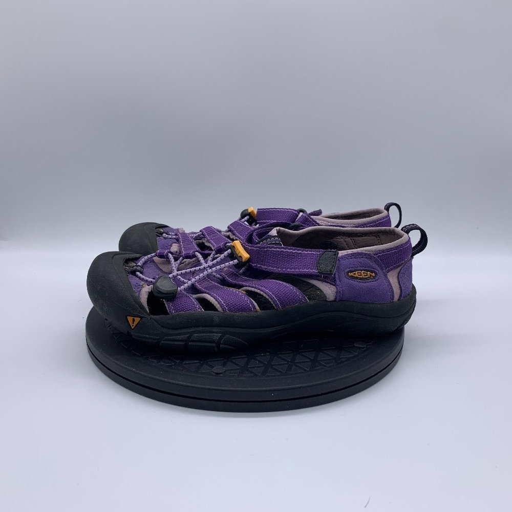 Womens Keen Newport Waterproof Sandals‎ Size 5 Black Purple​​​​​​​​